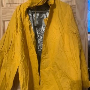 Men’s Raincoat Size Large